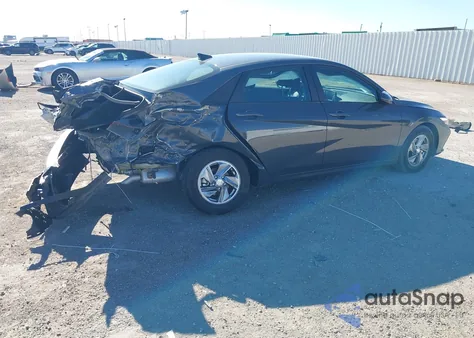 2024 Hyundai Elantra Se z USA, uszkodzony, nr VIN KMHLL4DG8RU731912